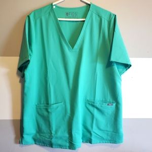 Figs XXL Surgical Green 3 Pocket Casma Scrub Top